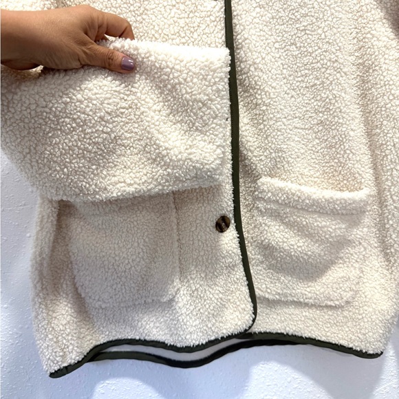 Lucky Brand w/corduroy trim Cream sherpa Jacket ‎ M - Picture 6 of 6